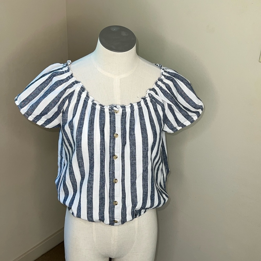 EUC Sanctuary crop stripe linen blend blouse XS